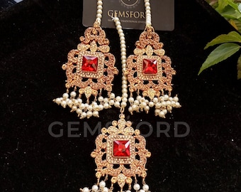 Earrings Tikka Set with white pearls, Indian style jewellery, Indian Earrings Tikka designs, Pakistani style earrings tikka set