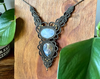 Macramé necklace with stone, labradorite necklace, Moonstone macramé necklace, Macramé crystal necklace , Gemstone macramé necklace