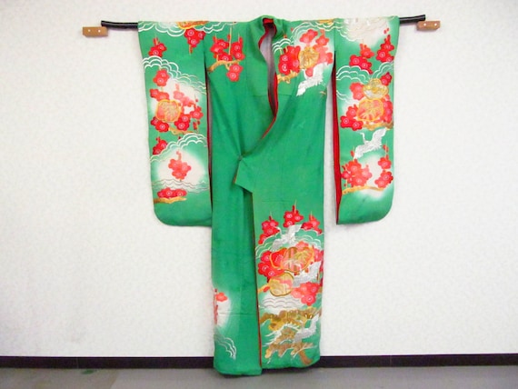 K84 / Vintage Japanese Kimono / Cosplay Remake / M