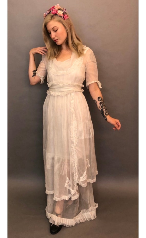 Fairytale 1910s Wedding Dress - image 8