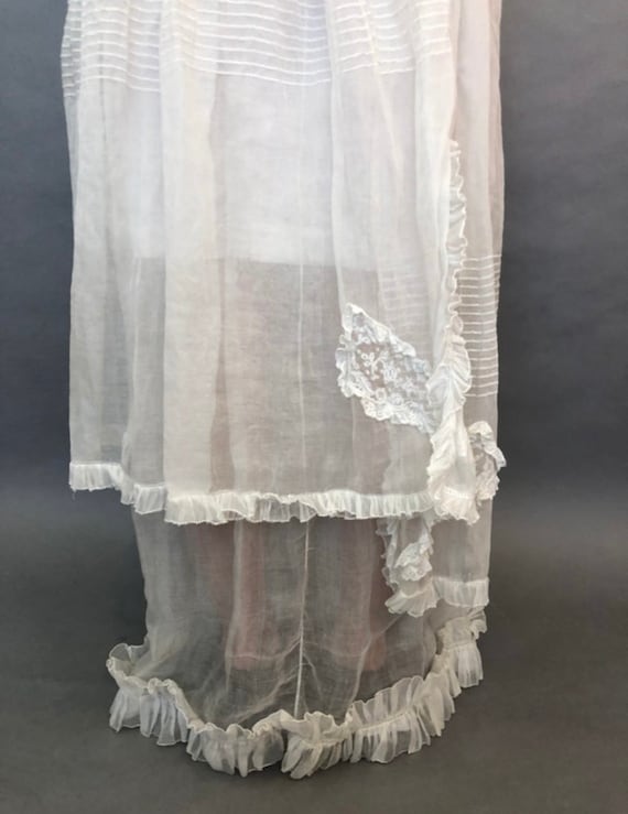 Fairytale 1910s Wedding Dress - image 9