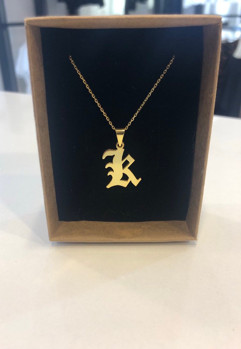 English letter necklace Outlet