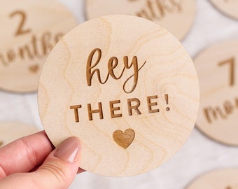 Baby Monthly Milestone Cards, Milestone Marker Set, Baby Month Signs, Wooden Milestone Markers, Milestone Sign, Baby Photo Props, Baby Gift