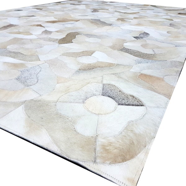 Tapis en peau de vache Patchwork Fleurs Florales Gris Beige Blanc Teint Pop Art Cinella 622 Artisanat Traditionnel Premium Cuir Qualité Sur Mesure