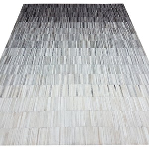 Patchwork Cowhide Rug Stripe Pattern Blanco Negro Negro Casa 1664 Artesanía Tradicional Premium Cuero Calidad Hecho a Medida