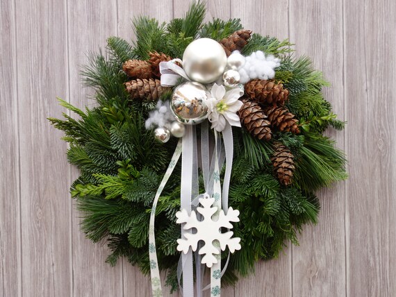 Türkranz Weihnachten Türkränze Weihnachtsdeko Türdeko Deko Kranz Tannenkranz Türdekoration Silber Weihnachtsdekoration Adventsdeko