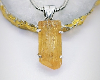 Natural Imperial Topaz Pendant, Gold Topaz, Raw Imperial Topaz, Raw Crystal Necklace, Wiccan Jewelry, Brazil Imperial Topaz, Christmas gift