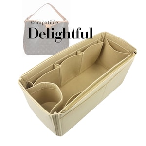 May include: Beige felt bag organiser with multiple pockets and a zip closure. The organiser is compatible with the Louis Vuitton Delightful bag. The text "Compatible Delightful" is visible in the image.