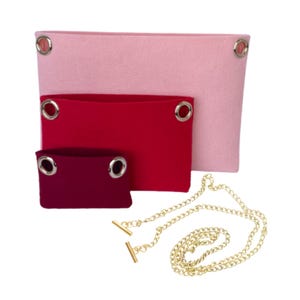 Kirigami Pochette Einsätze, mit O-Ringen und goldener Crossbody-Kette, Organizer in Cross Body Geldbörse umwandelbar, Monogramm und Frühling in der Stadt