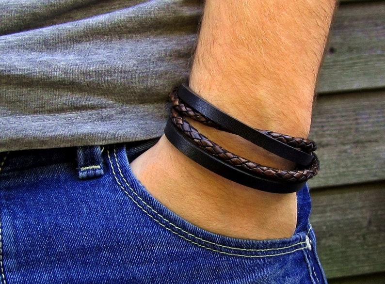 Lederarmband Herren in Größe M bis XL, personalisierbar mit Gravur Bild 1