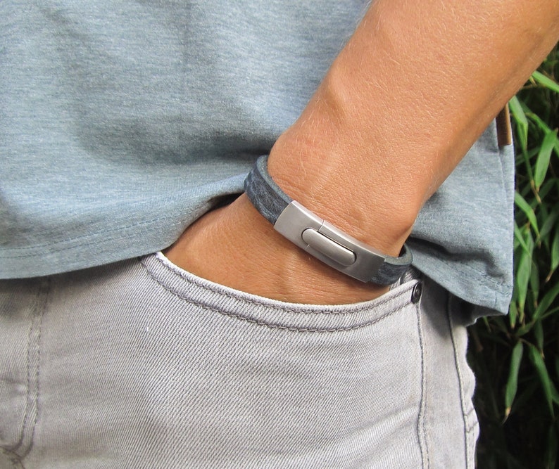 Lederarmband in braun oder schwarz Bild 3