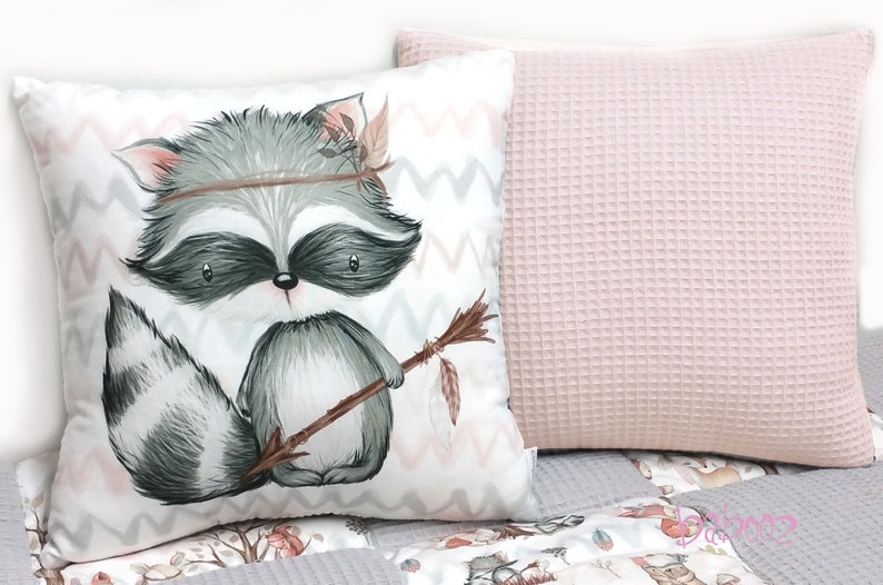 Cushion raccoon waffle pique soft pink image 1