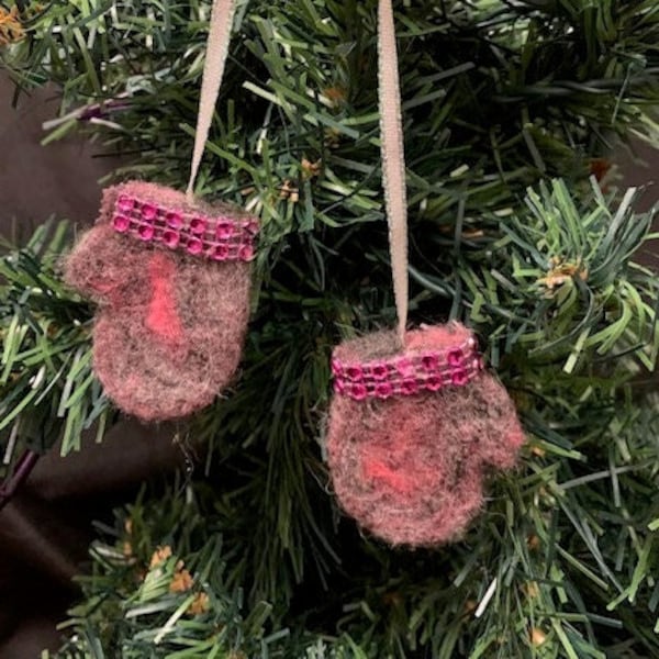 Needle felted mitten ornament