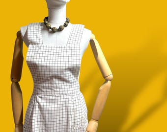 Vintage Bib Apron 1980’s grid print in beige and brown
