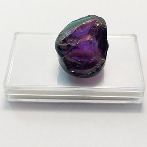 Natural Color Changing Alexandrite Rough Loose Gemstone 76 CTS 20X19X18 MM