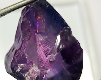Natural Color-Changing Alexandrite Rough Gemstone: Brazil Origin A33-2