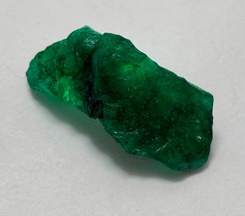 Natural Green Emerald: Natural Zambia Rough Loose Gemstone P33-3 18 CTS 25X11X10 MM