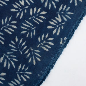 Bekledingsstof Bladprint Blokprint Tapijten Tapijt maken Gordijn Blauw geverfd Indigo Stof Ambachten Tassen naaien Stof IBF #445
