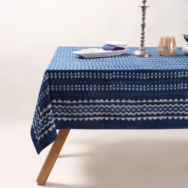 Nappe de table indienne teintée bleu indigo, nappes indiennes imprimées en bleu indigo, linge de table imprimé au bloc, Nappe de mariage teinte en bleu