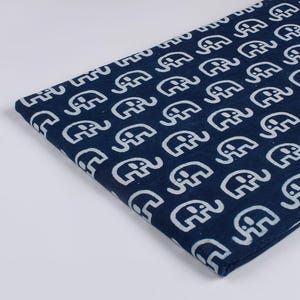 Elefant Indigo handgefärbt Tier Sommer Näher Druck Baumwollstoff Pflanzengefärbt Stoff 100% Baumwolle Stoff #333