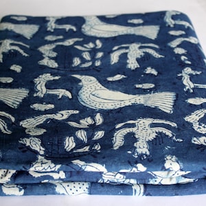 Tissu indigo imprimé en bloc, oiseau, imprimé à la main, tissu indien, teinture végétale naturelle, tissu à coudre, tissu par mètre IBF 08 image 5