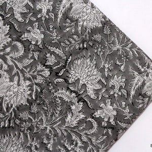 Stoff Blockdruck Weicher Baumwollstoff Handbedruckt Natürliche Farbe Leicht 100% Baumwolle Indischer Stoff Sommerkleid HBF # 19
