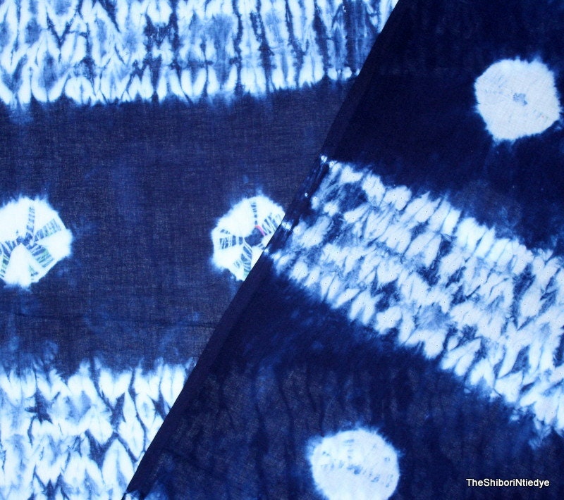 Yard Stoff, indische Handarbeit, Tie Dye / Shibori, reines Baumwolltuch, Indigo Blue White Vegetable Dye, TIE#016
