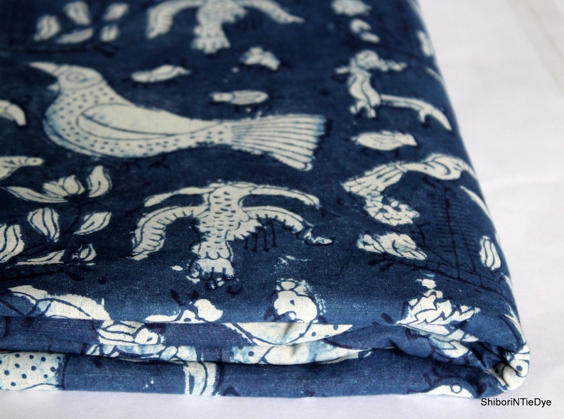 Tissu indigo imprimé en bloc, oiseau, imprimé à la main, tissu indien, teinture végétale naturelle, tissu à coudre, tissu par mètre IBF 08 image 6