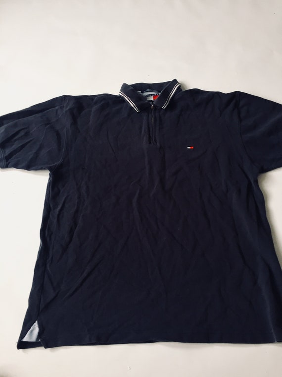 navy blue tommy shirt