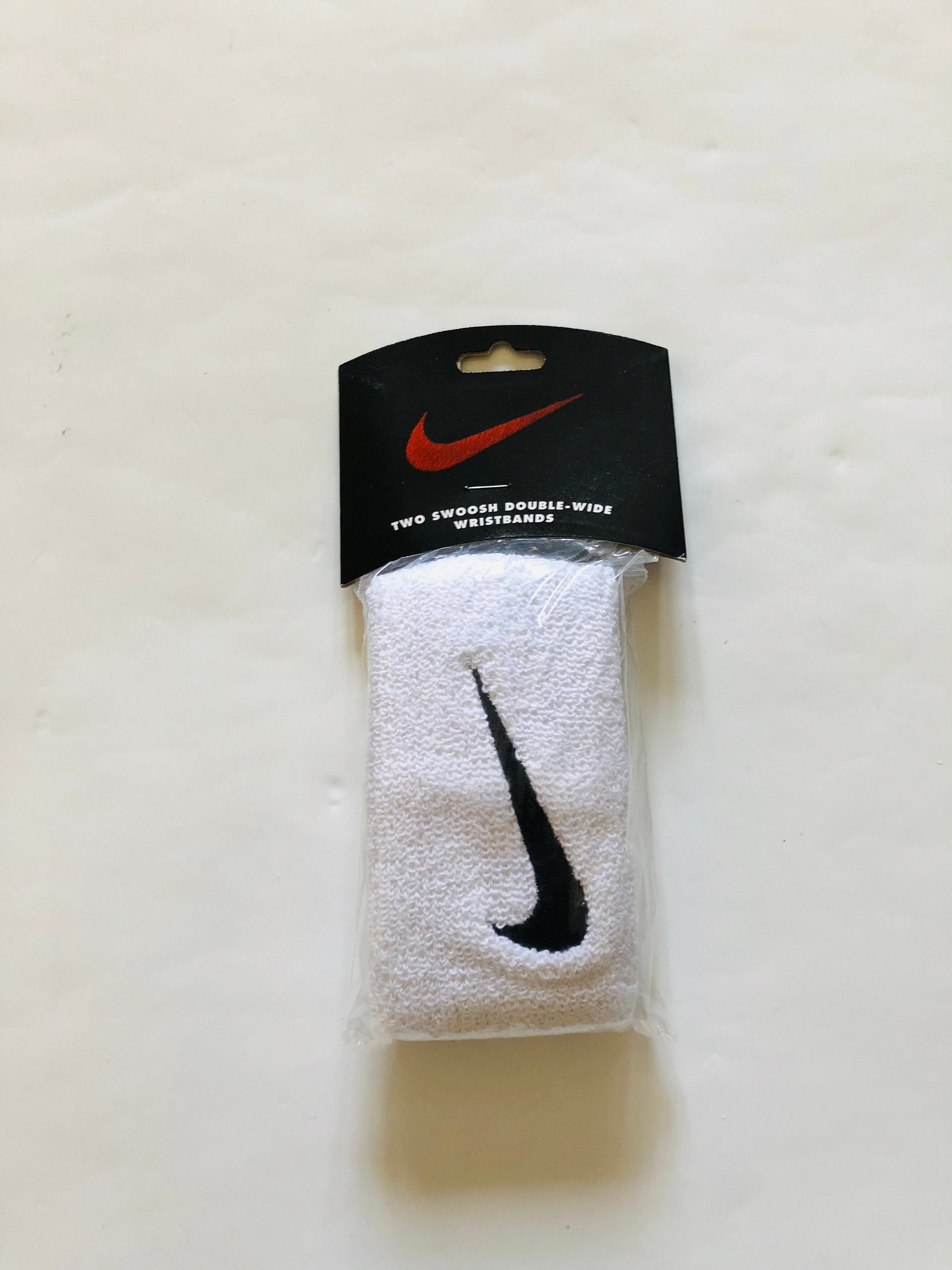 mantequilla Fascinante nitrógeno Nike Wristband - Etsy