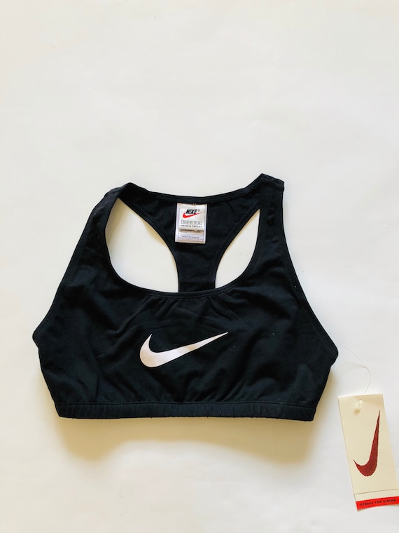 nike sports crop top
