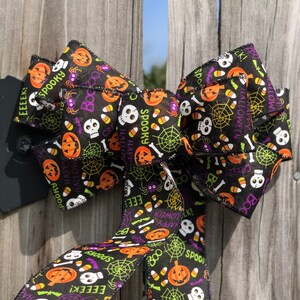 Fun Cartoon Halloween Bow, Handmade Fall Bow for Wreath, Skulls and Pumpkins Cartoon Wired Ribbon