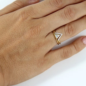 Trillion Engagement Ring Set: Triangle Stone Wedding Band