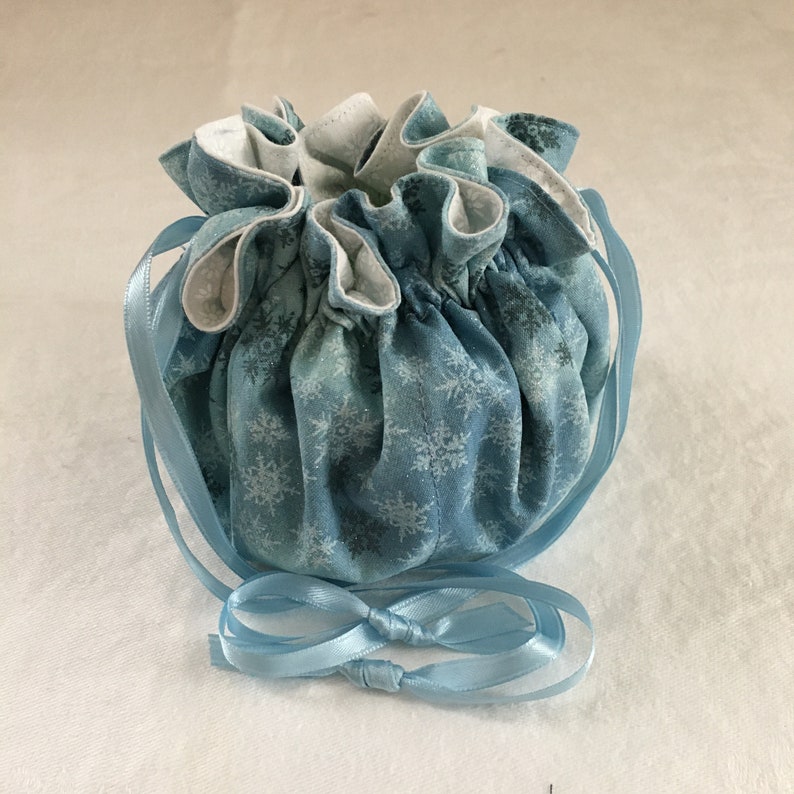 Jewelry Pouches Drawstring Closures