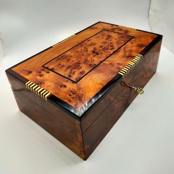 10"×6" große Holz-Schmuckschatulle, Thuya-Holzkiste mit zwei Aufbewahrungsebenen, große Schmuckschatulle, Schmuck-Organizer-Box, dekorative abschließbare Box als Geschenk