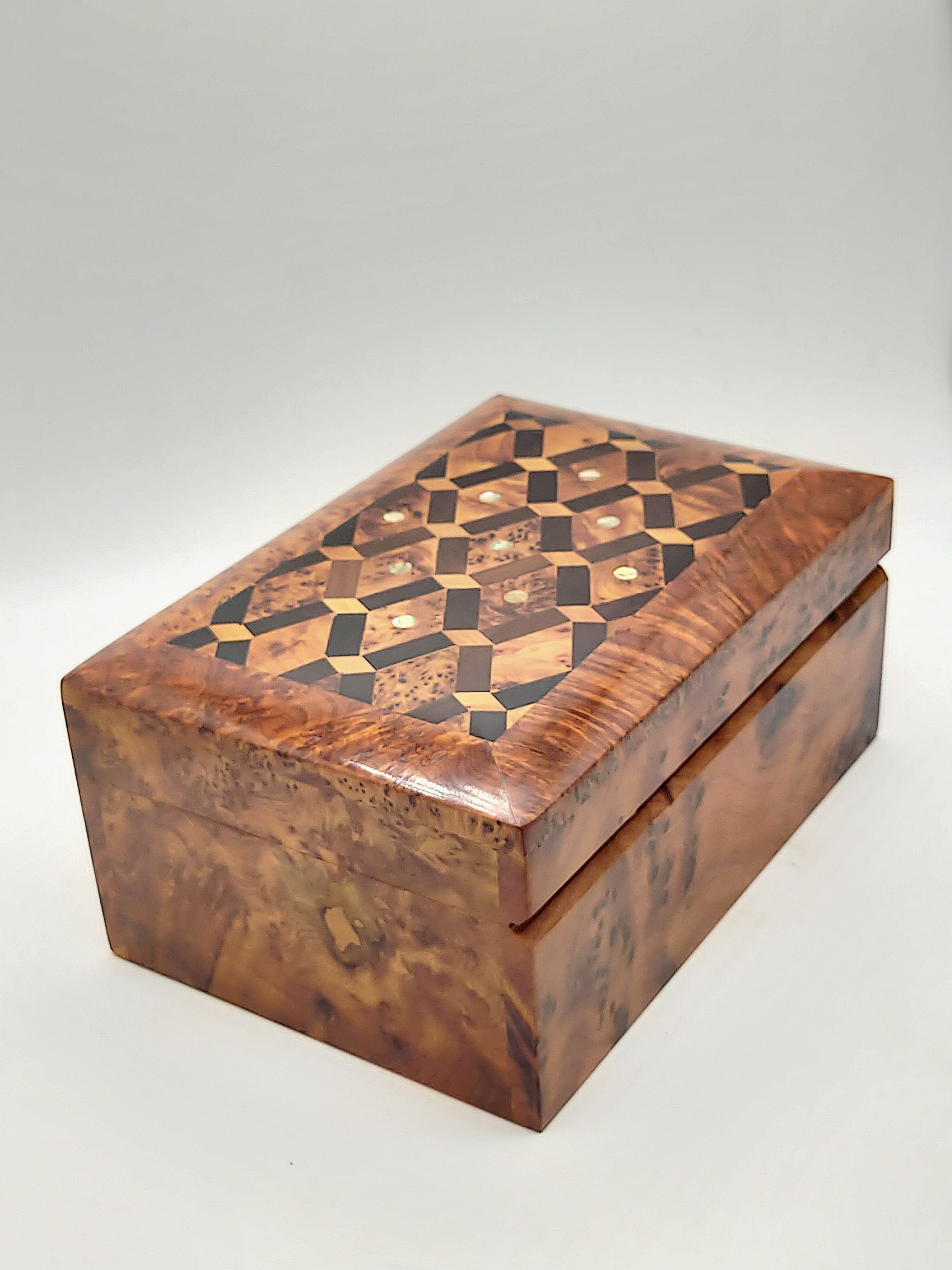 Thuya Wood Box main image 1