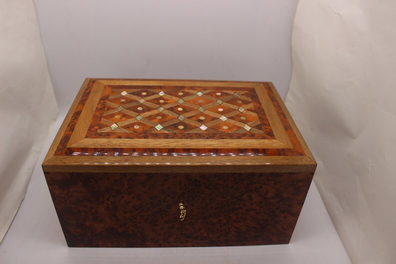 Thuya Wooden Jewelry Box Inlaid With-Mother-Of-Pearl,Moroccan Handmade,Jewelry Organizer Box,Decorative Box,Large Jewelry Box,Storage Box