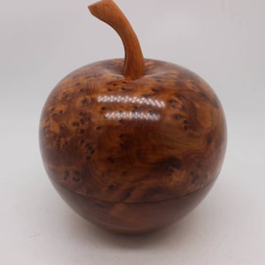 Apple Box Storage Thuya Wood ,Wood Apple Jewelry Holder Box, Apple Keepsake Box, Decorative Box, Great Gift For Mom