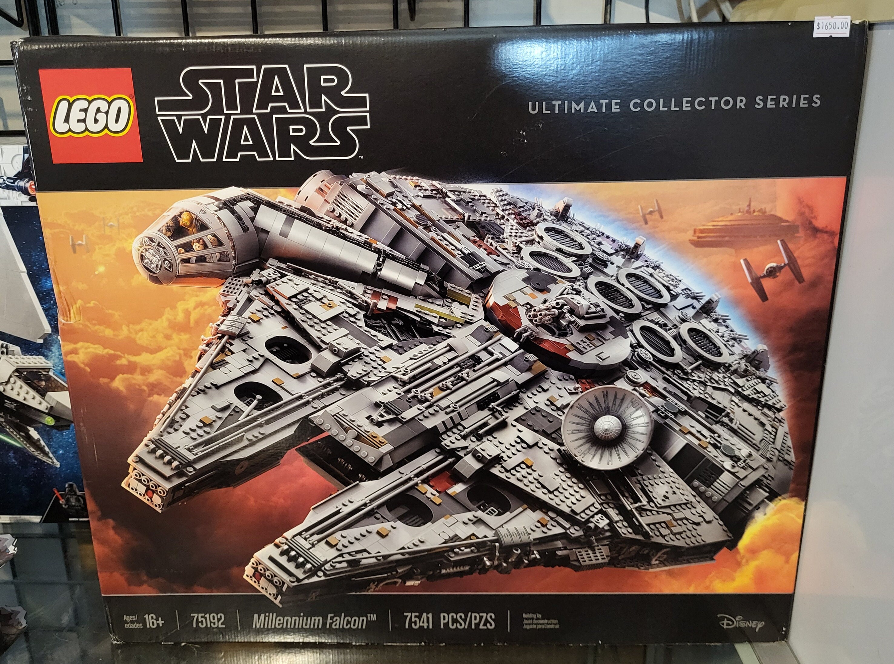 Lego star wars 75192 2025 millennium falcon ultimate collector series