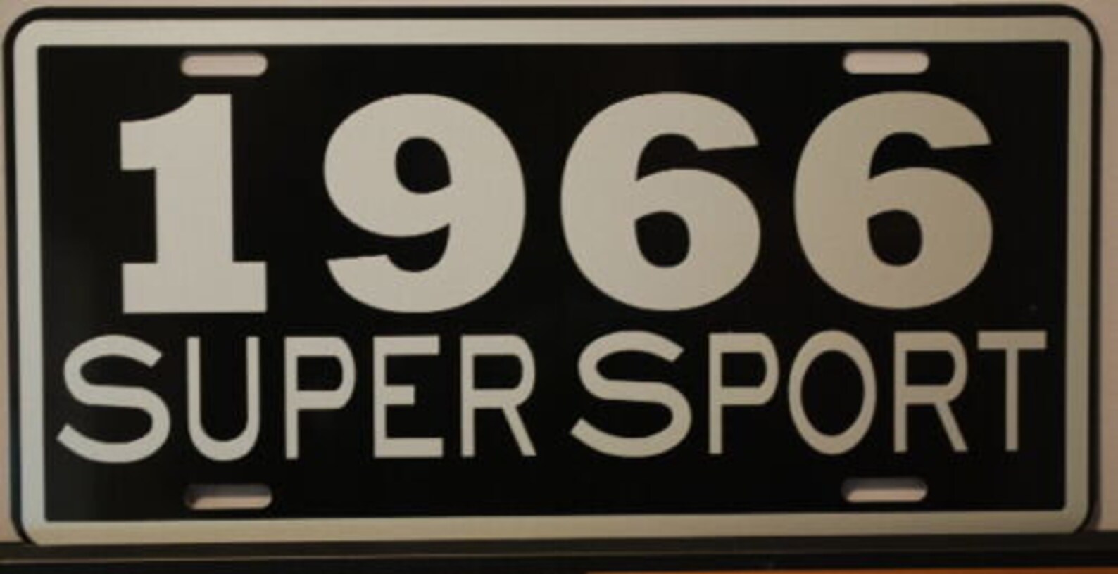 Открытка чехословакия значок солнца с буквой в лучах. Символ 1963. Монета 1963 года. Значок бсср. Я люблю кривой рог.