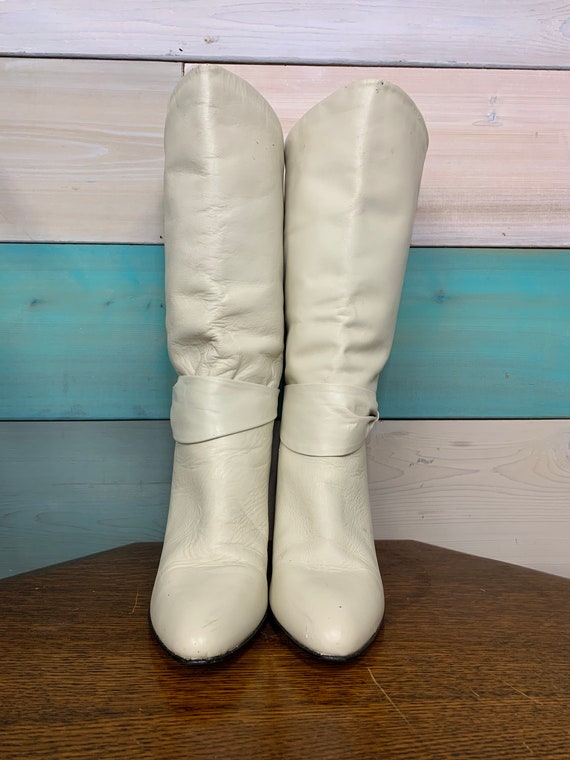 Women’s Vintage Go-Go Boots Size US 8B