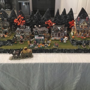 halloween village display platform HUGE 4 feet  , fits Lemax spooky town, dept 56 Halloween collection and others