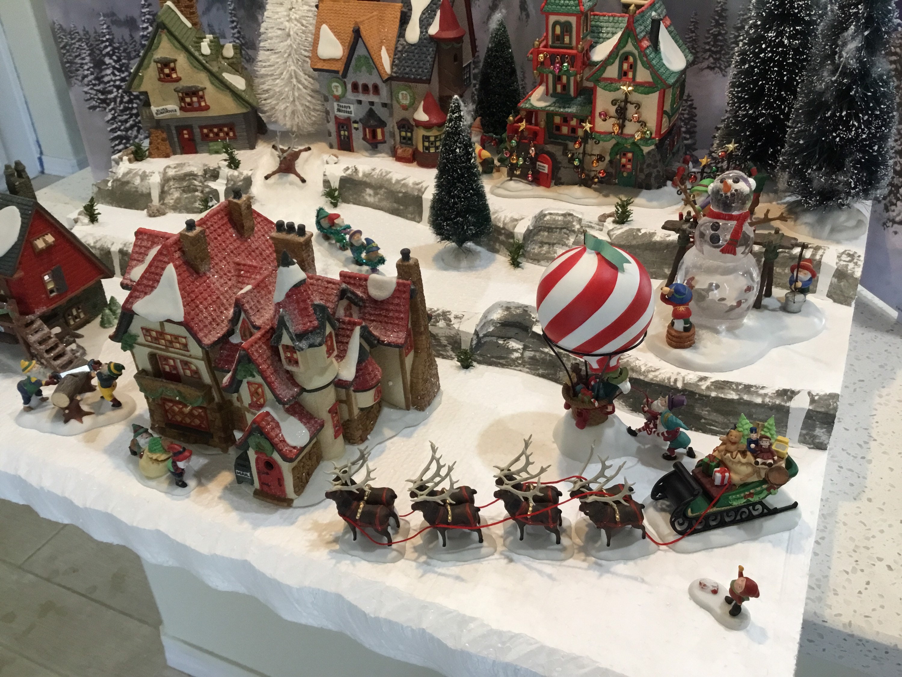 Christmas Village Display Platform for Lemax Dept 56 Dickens Snow Village  North Pole Collections 