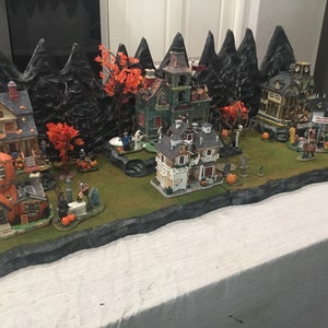 Halloween village display platform HUGE 4 feet long 5 piece set great size for Lemax Spooky town , Dept 56 Halloween collections