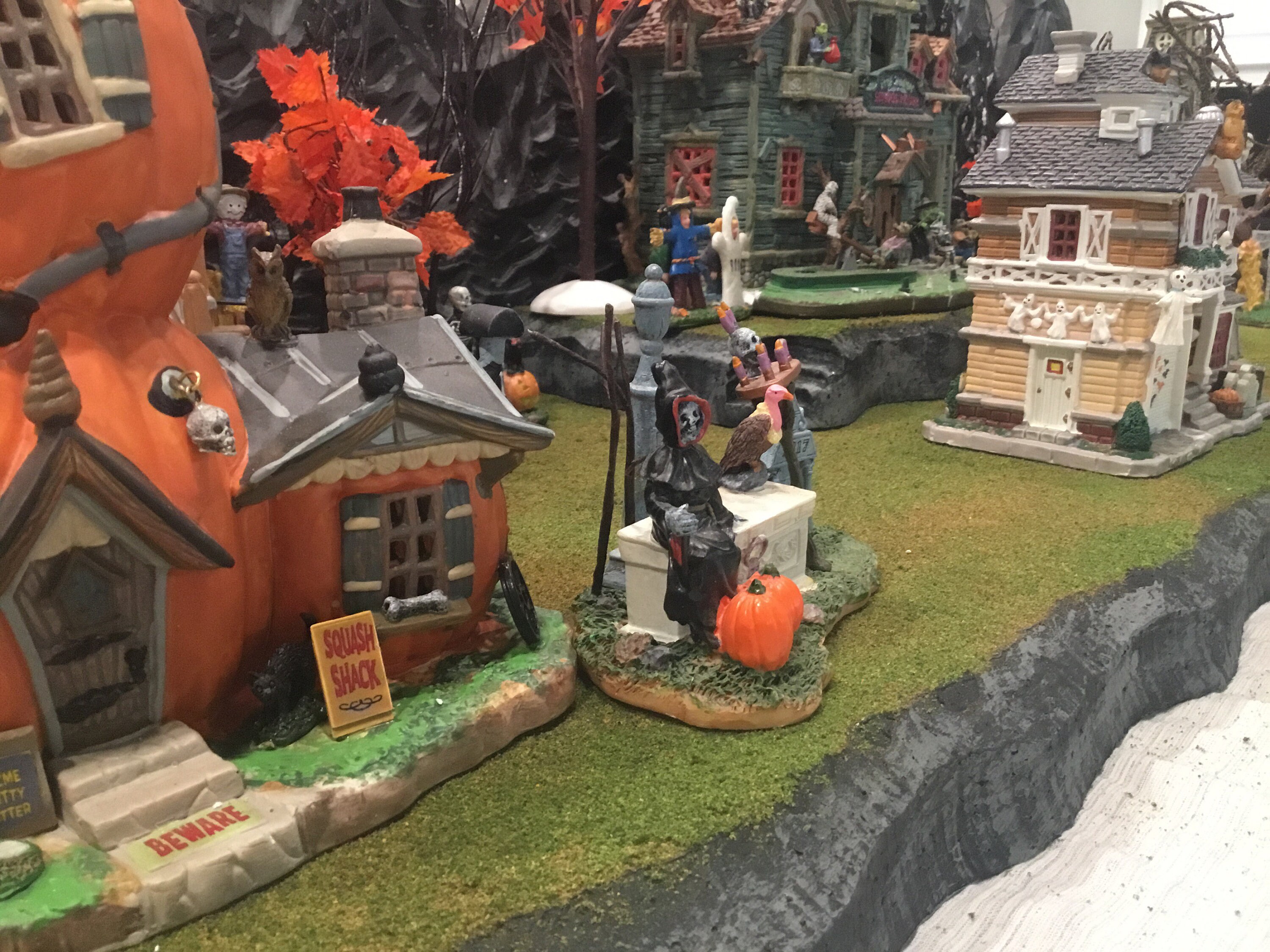 Halloween Village Display Platform HUGE 4 Feet Long 5 Piece Etsy