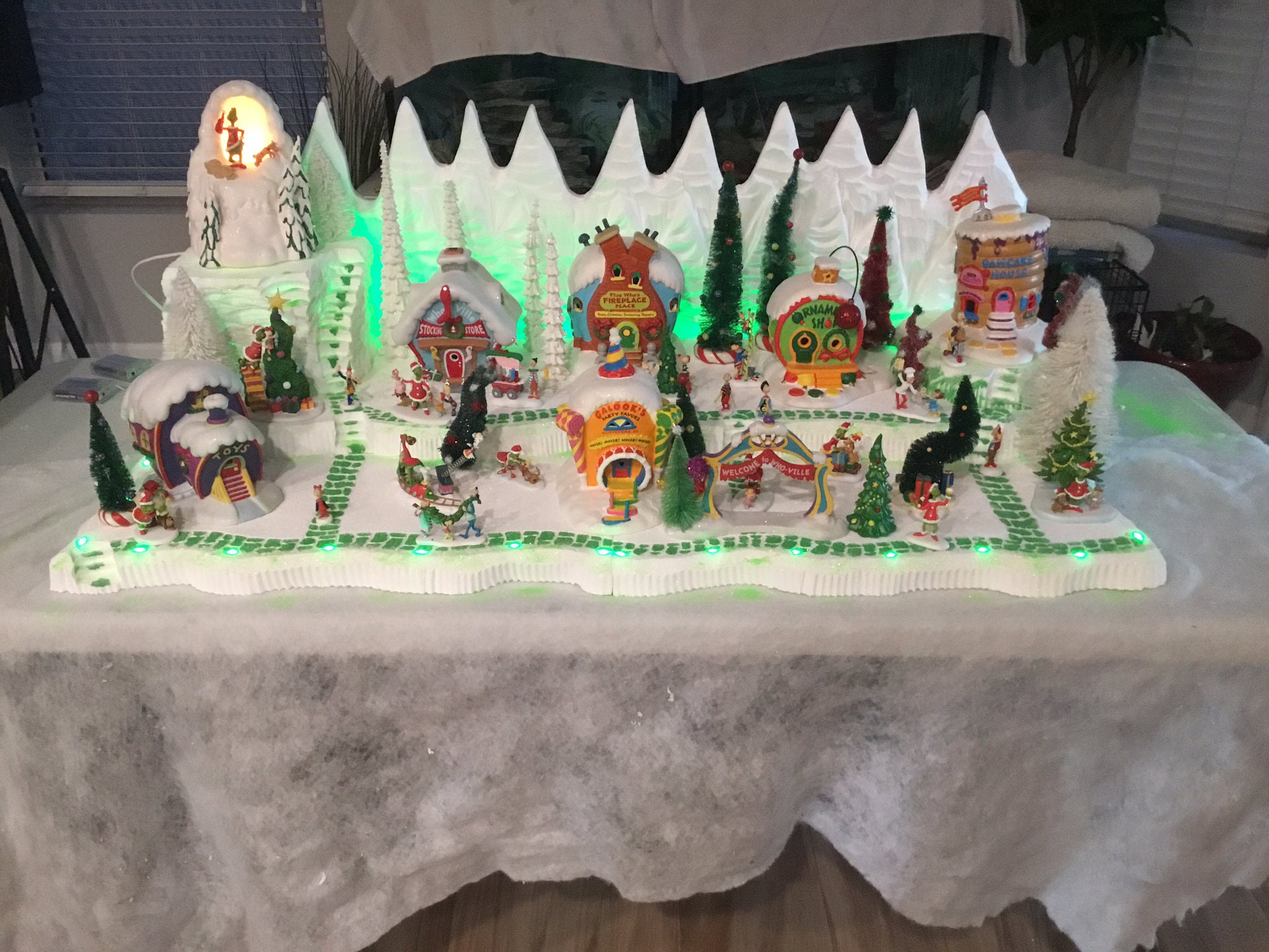 Christmas Village Display Platform Large 48x24 W Matching