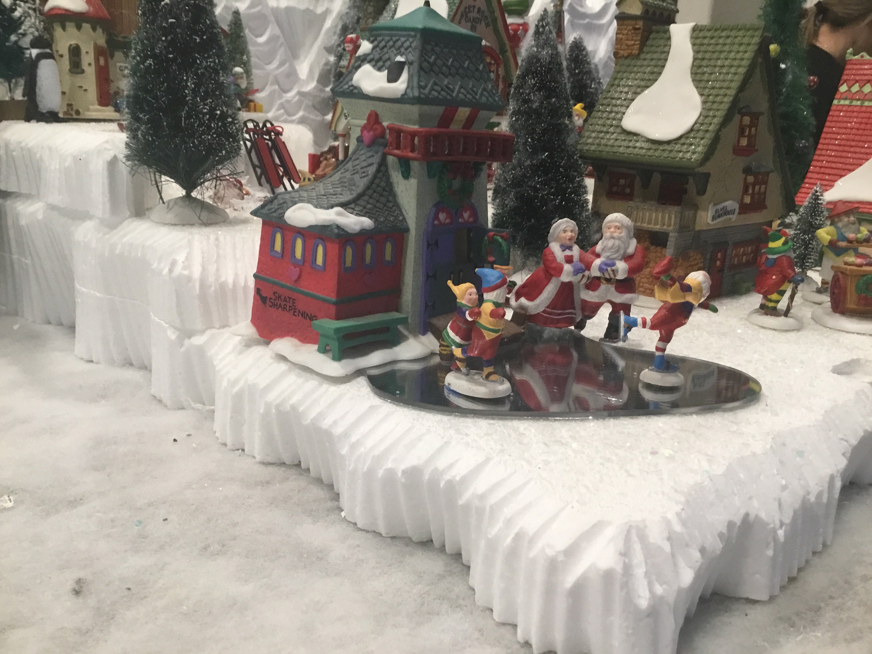 Guide to Decorating with Lemax Christmas Villages - Christmas Elves