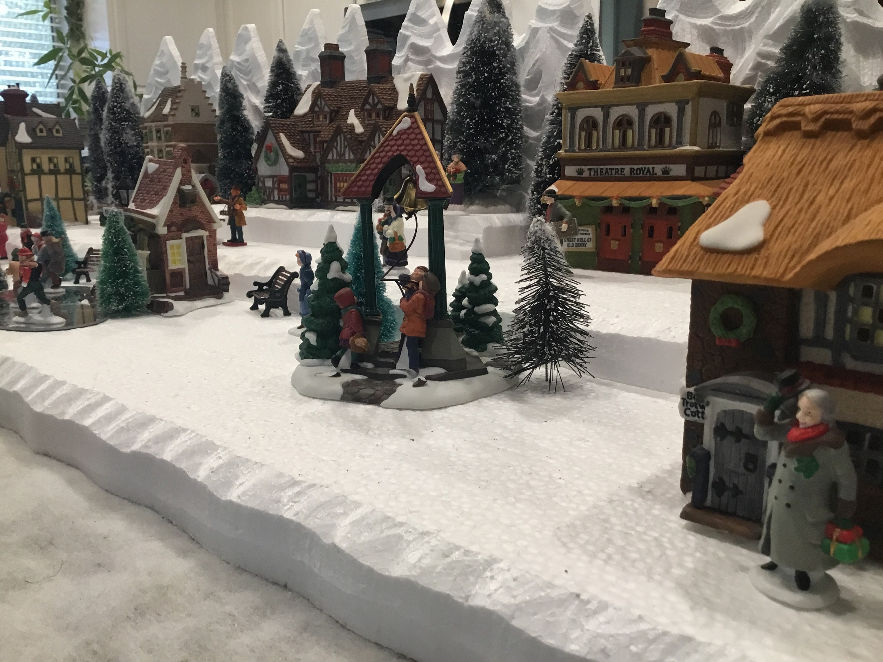 Christmas Village Display Platform Huge 4 Feet Fits Lemax , Dept 56 North  Pole