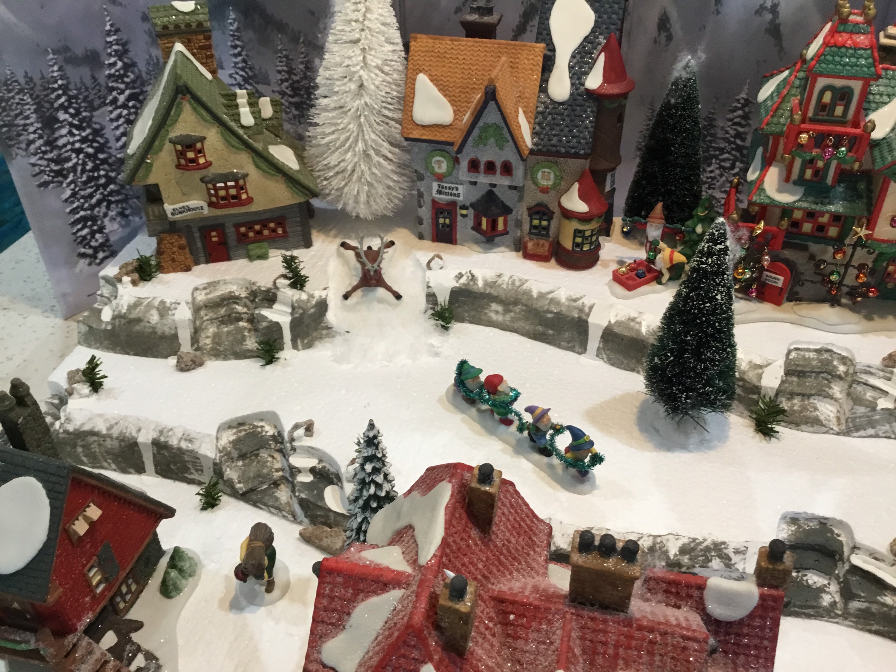 Christmas Village Display Platform for Lemax Dept 56 Dickens Snow