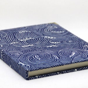 Address book telephone book waves blue 17 x 12.8 cm addressbook international Buch-Marie